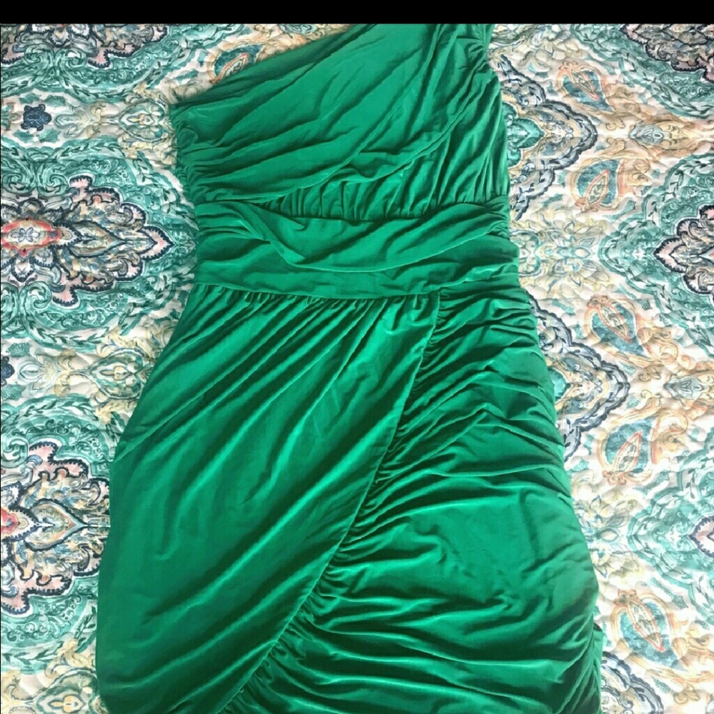 Reposh.. Like new, Soprano, one shoulder dress